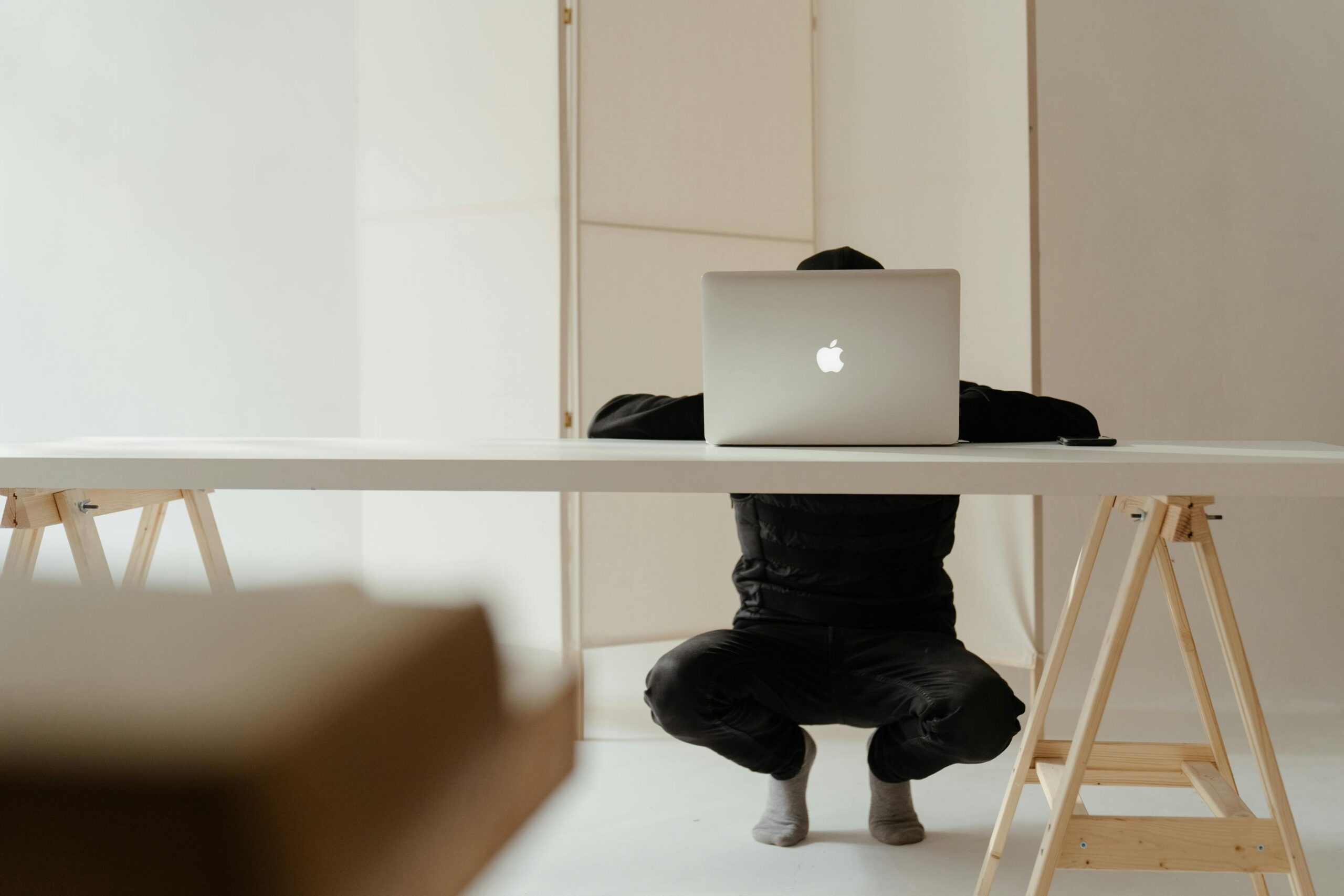 You are currently viewing 7 Proven Hacks to Build a Million Dollar Network (From Scratch)