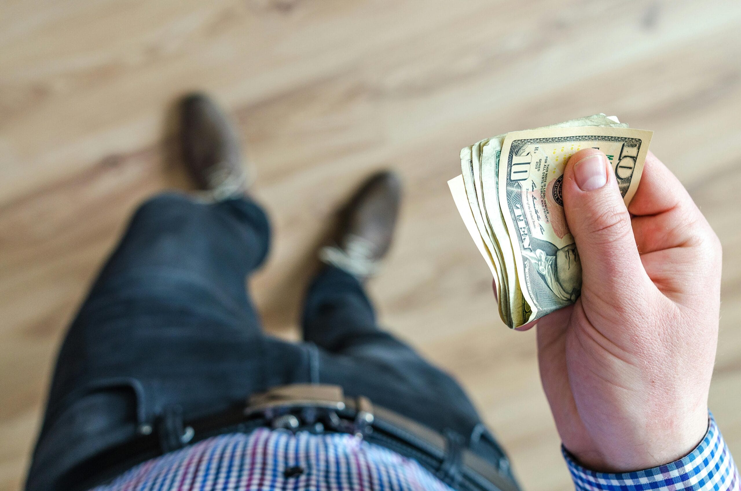 You are currently viewing How To Become Wealthy in 12 Months With No Connections & Money